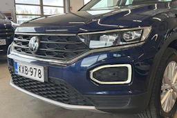 sininen Volkswagen T-Roc 2019 kuva 24.