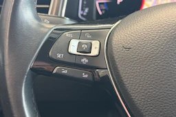 sininen Volkswagen T-Roc 2019 kuva 29.