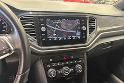 sininen Volkswagen T-Roc 2019 kuva 22.