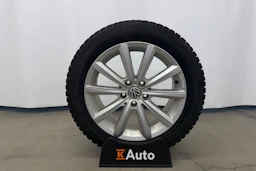 valkoinen Volkswagen T-Roc 2019 kuva 11.
