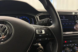 valkoinen Volkswagen T-Roc 2019 kuva 18.