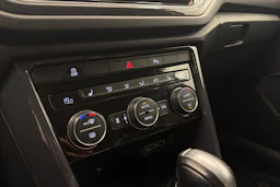 valkoinen Volkswagen T-Roc 2019 kuva 20.