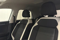 valkoinen Volkswagen T-Roc 2019 kuva 26.