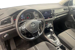 harmaa Volkswagen T-Roc 2019 kuva 6.