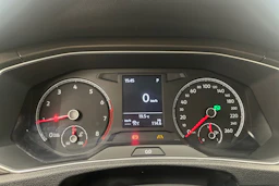 harmaa Volkswagen T-Roc 2019 kuva 13.
