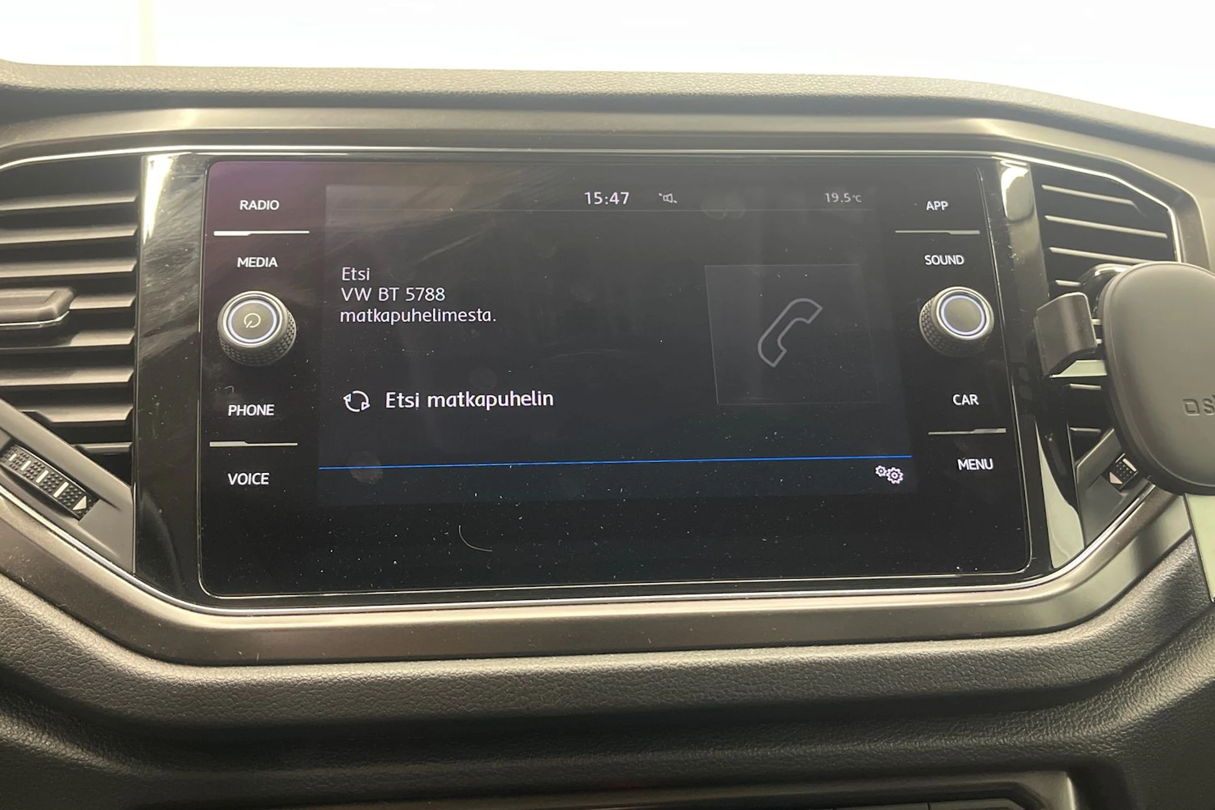 harmaa Volkswagen T-Roc 2019 kuva 16.