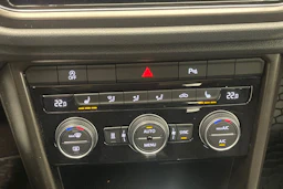harmaa Volkswagen T-Roc 2019 kuva 18.