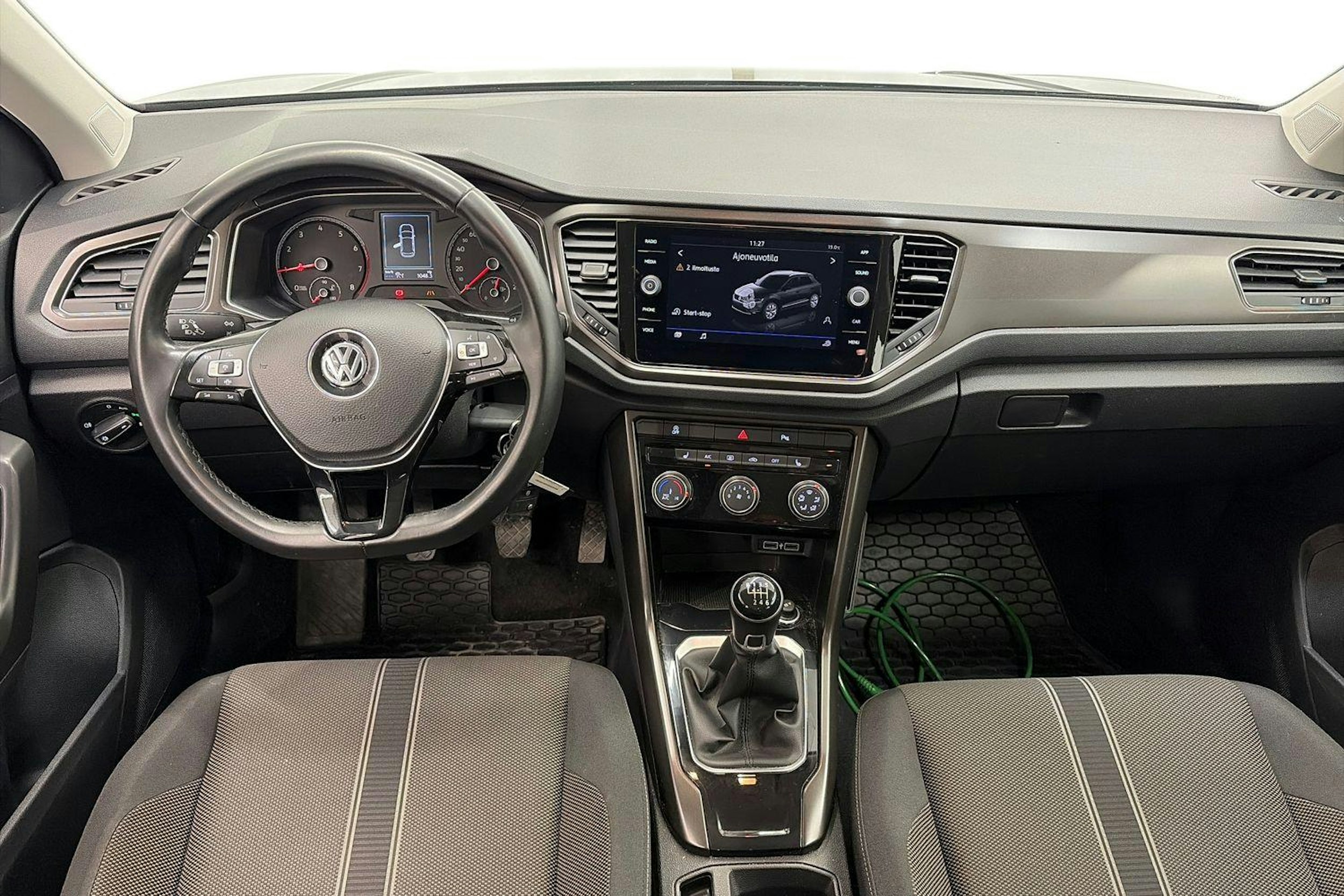 musta Volkswagen T-Roc 2019 kuva 9.