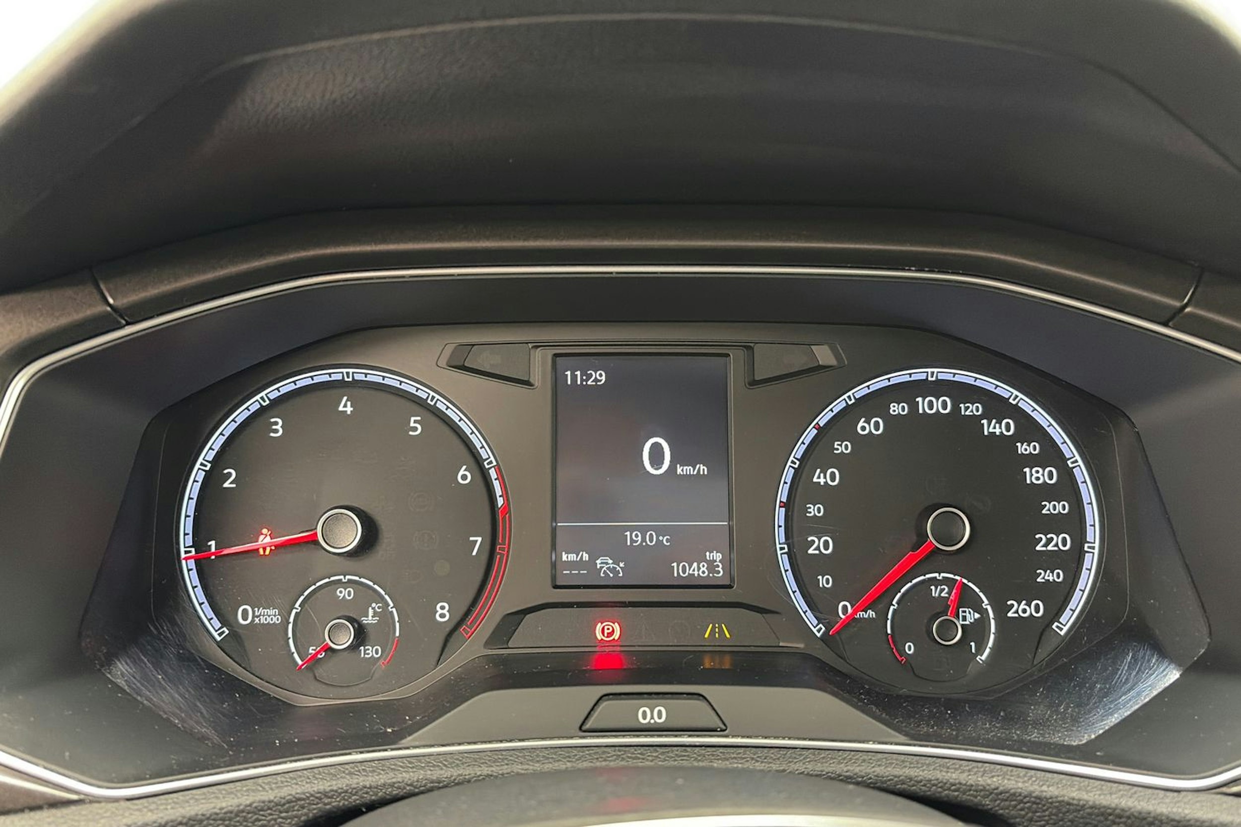 musta Volkswagen T-Roc 2019 kuva 16.