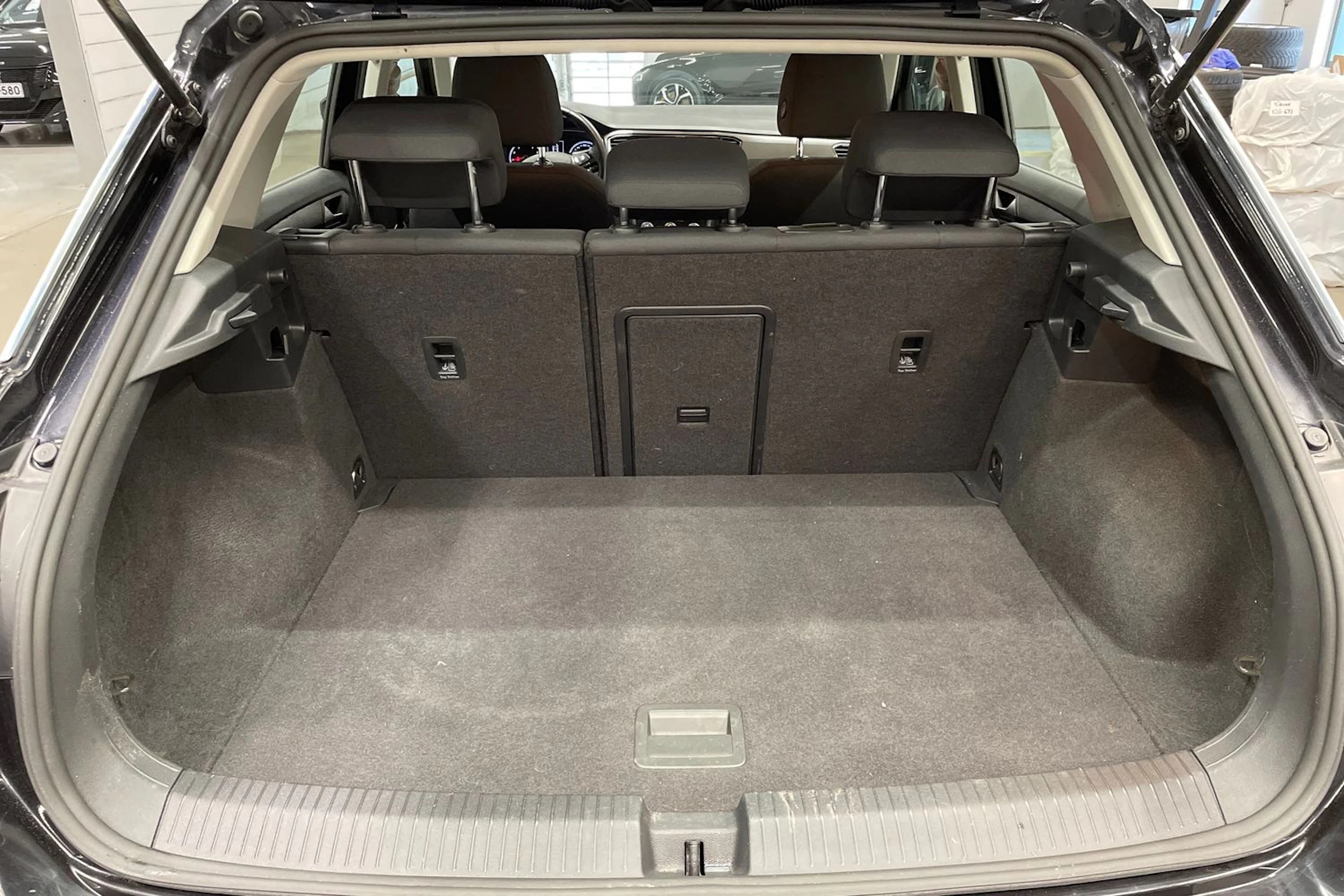 met. musta Volkswagen T-Roc 2019 kuva 12.