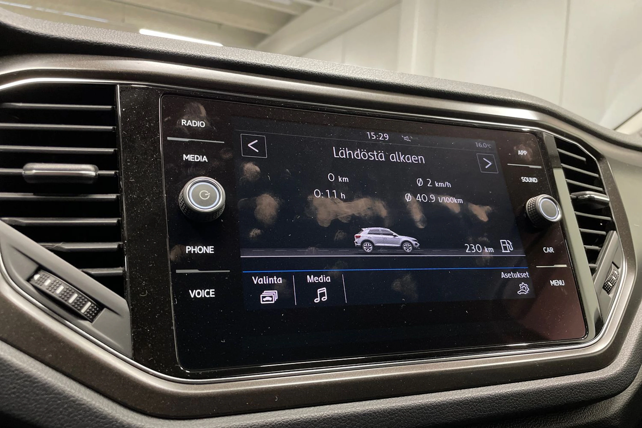 met. musta Volkswagen T-Roc 2019 kuva 15.