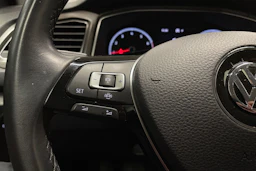 met. musta Volkswagen T-Roc 2019 kuva 19.