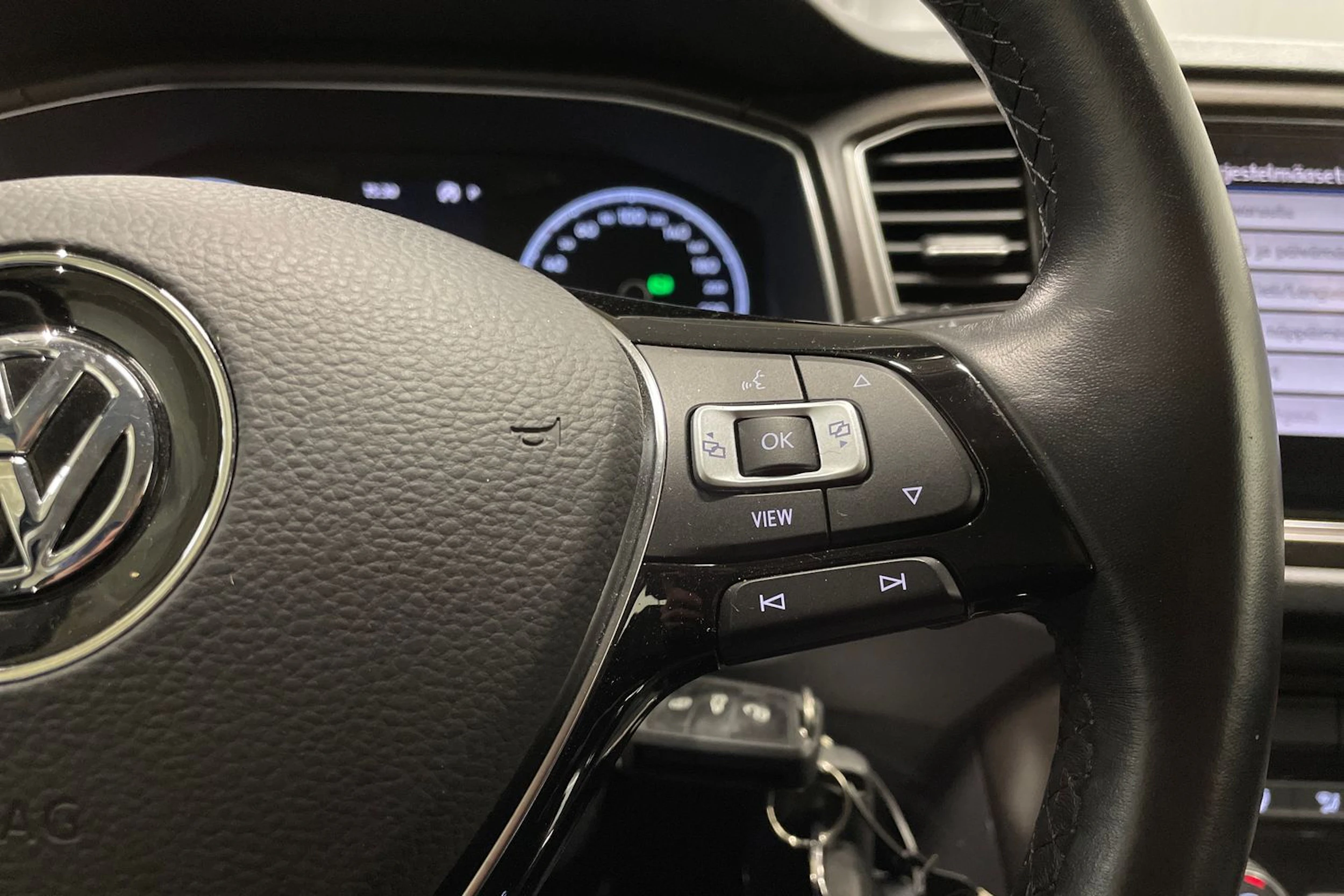 met. musta Volkswagen T-Roc 2019 kuva 20.