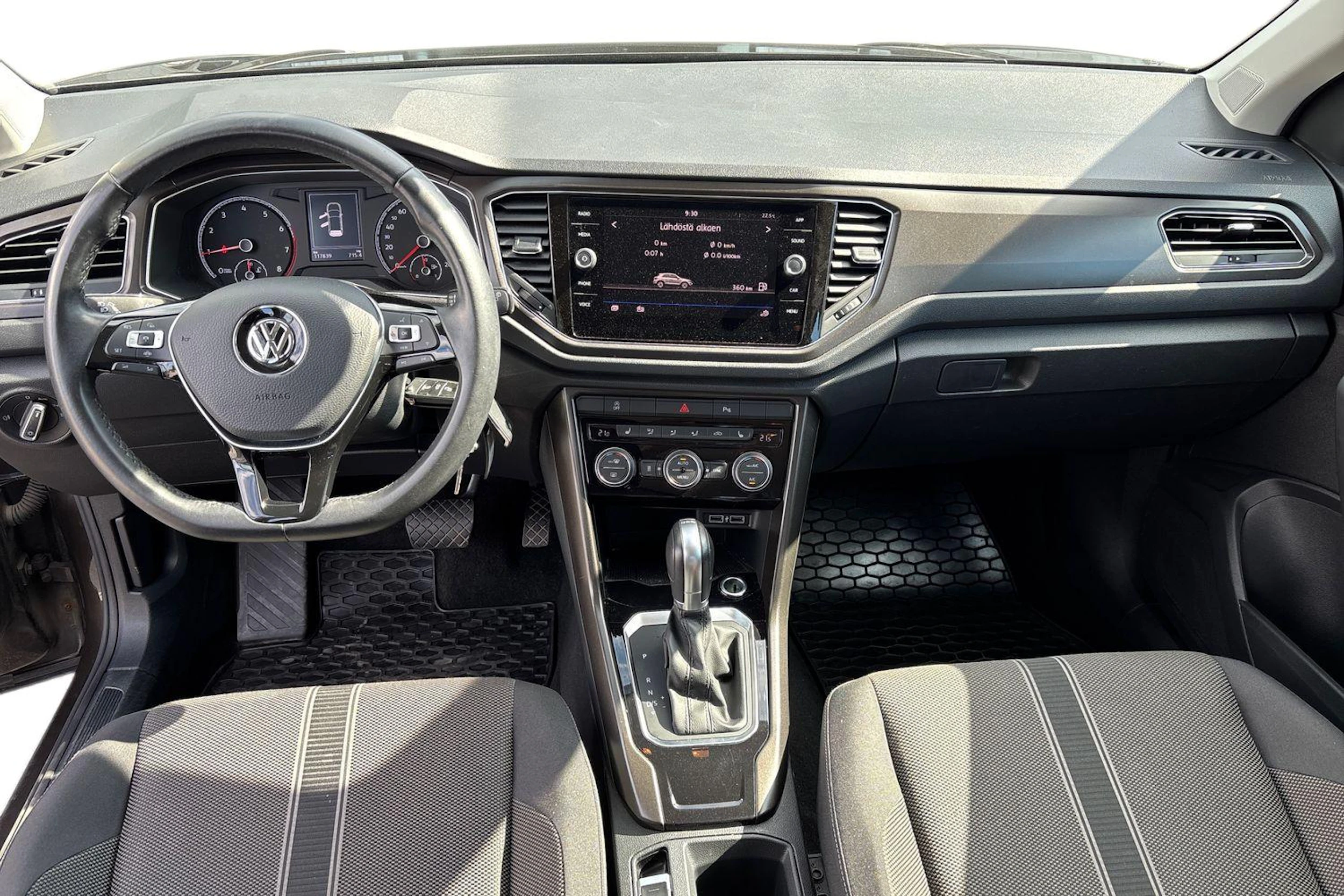 Ruskea (beige) Volkswagen T-Roc 2019 kuva 7.