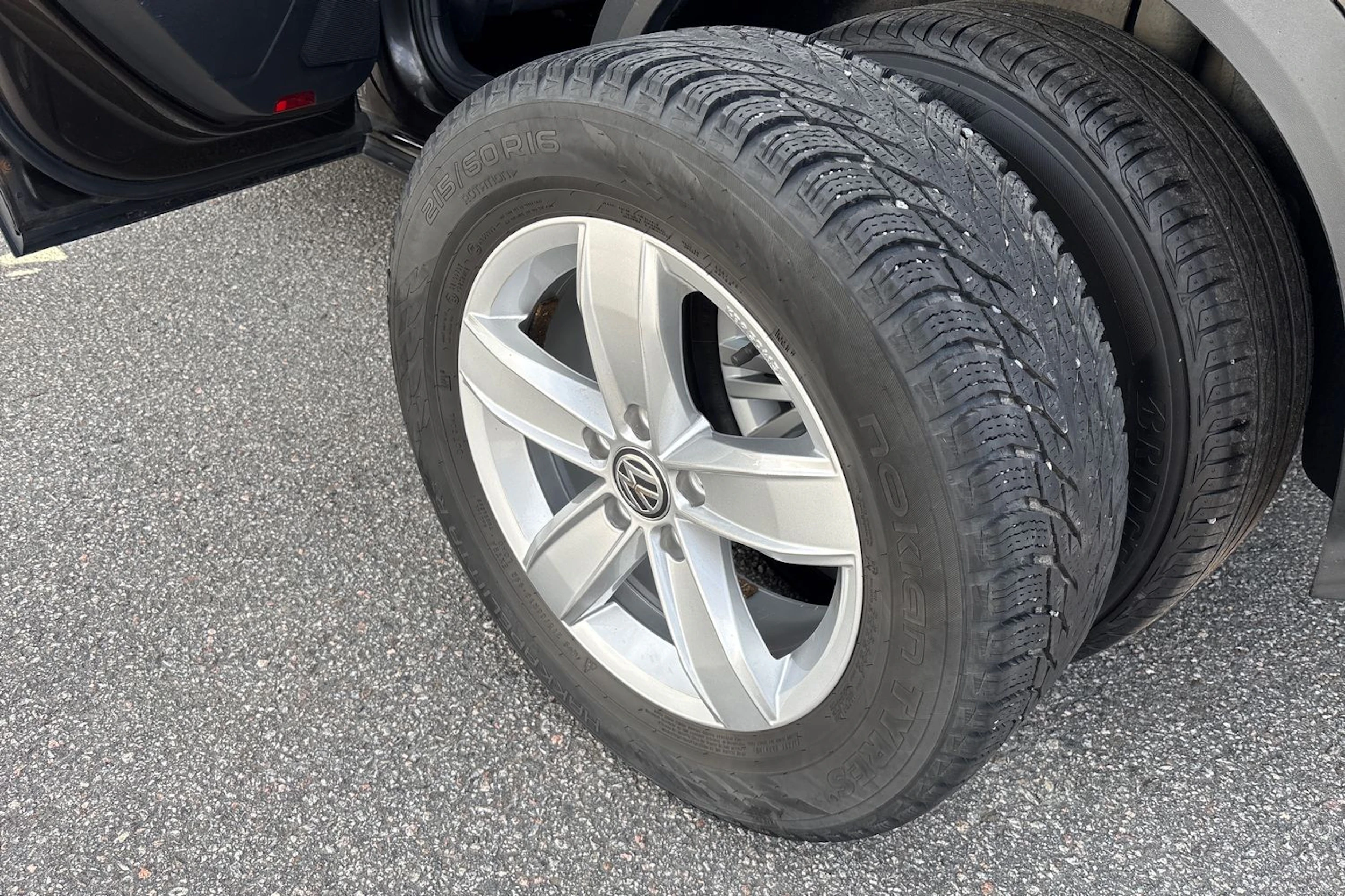 Ruskea (beige) Volkswagen T-Roc 2019 kuva 18.