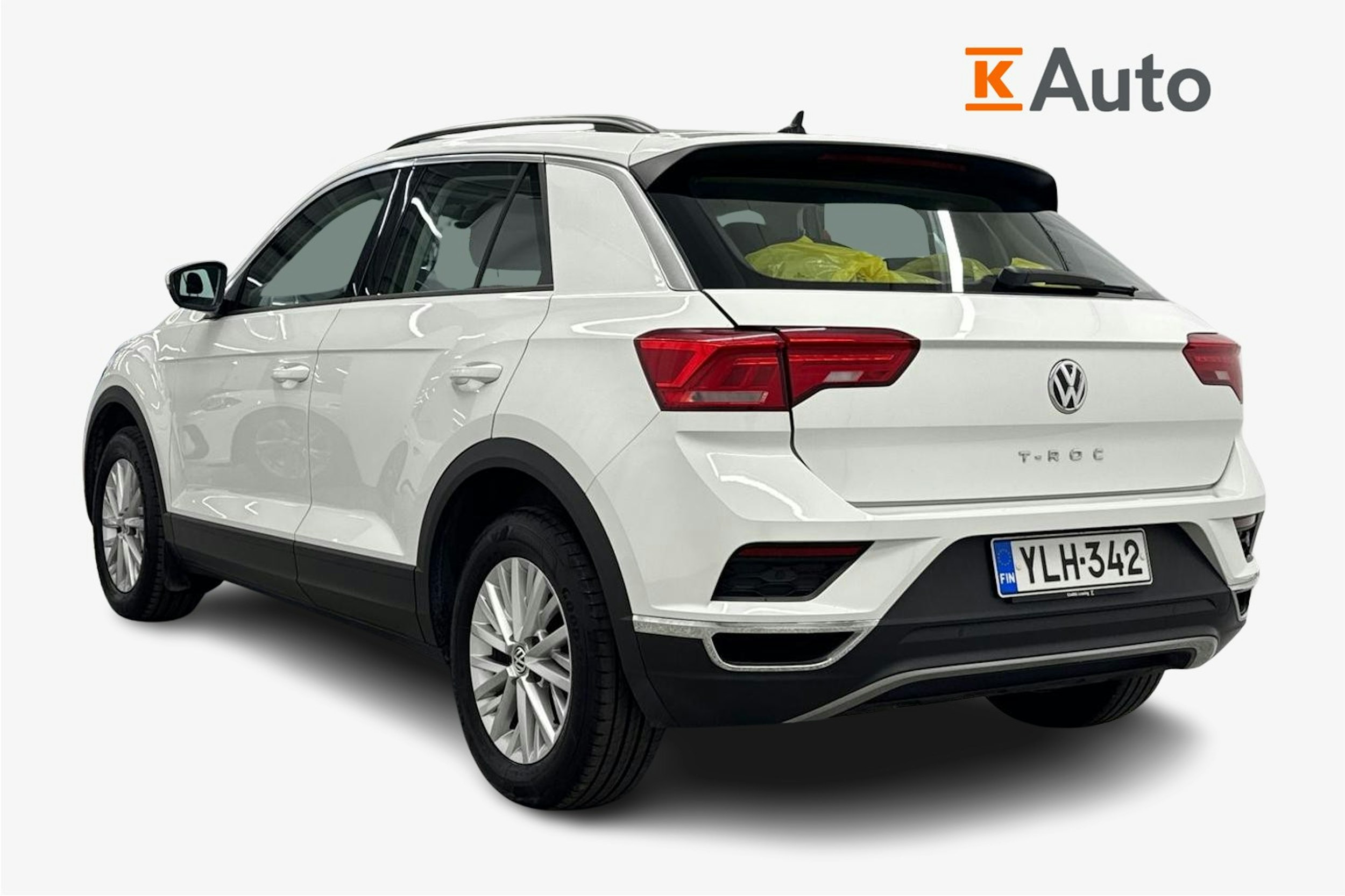Valkoinen Volkswagen T-Roc 2019 kuva 2.
