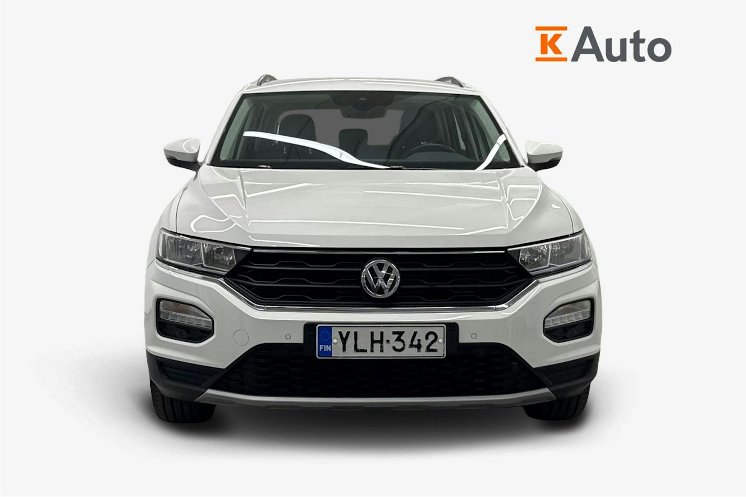 Valkoinen Volkswagen T-Roc 2019 kuva 5.