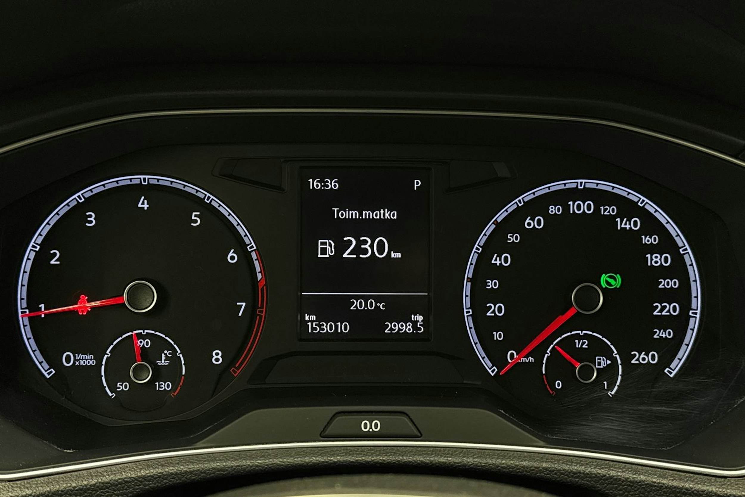 Valkoinen Volkswagen T-Roc 2019 kuva 17.