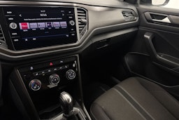 Valkoinen Volkswagen T-Roc 2019 kuva 20.