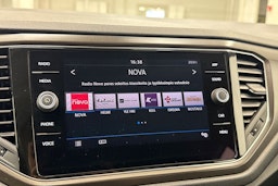 Valkoinen Volkswagen T-Roc 2019 kuva 21.