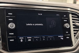 Valkoinen Volkswagen T-Roc 2019 kuva 22.
