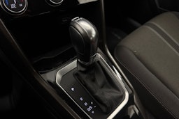 Valkoinen Volkswagen T-Roc 2019 kuva 31.