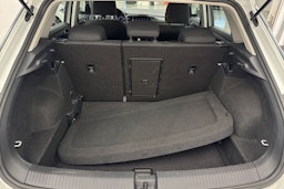 Valkoinen Volkswagen T-Roc 2019 kuva 36.