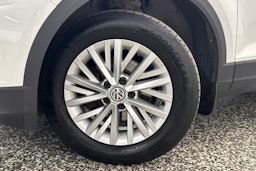 Valkoinen Volkswagen T-Roc 2019 kuva 37.