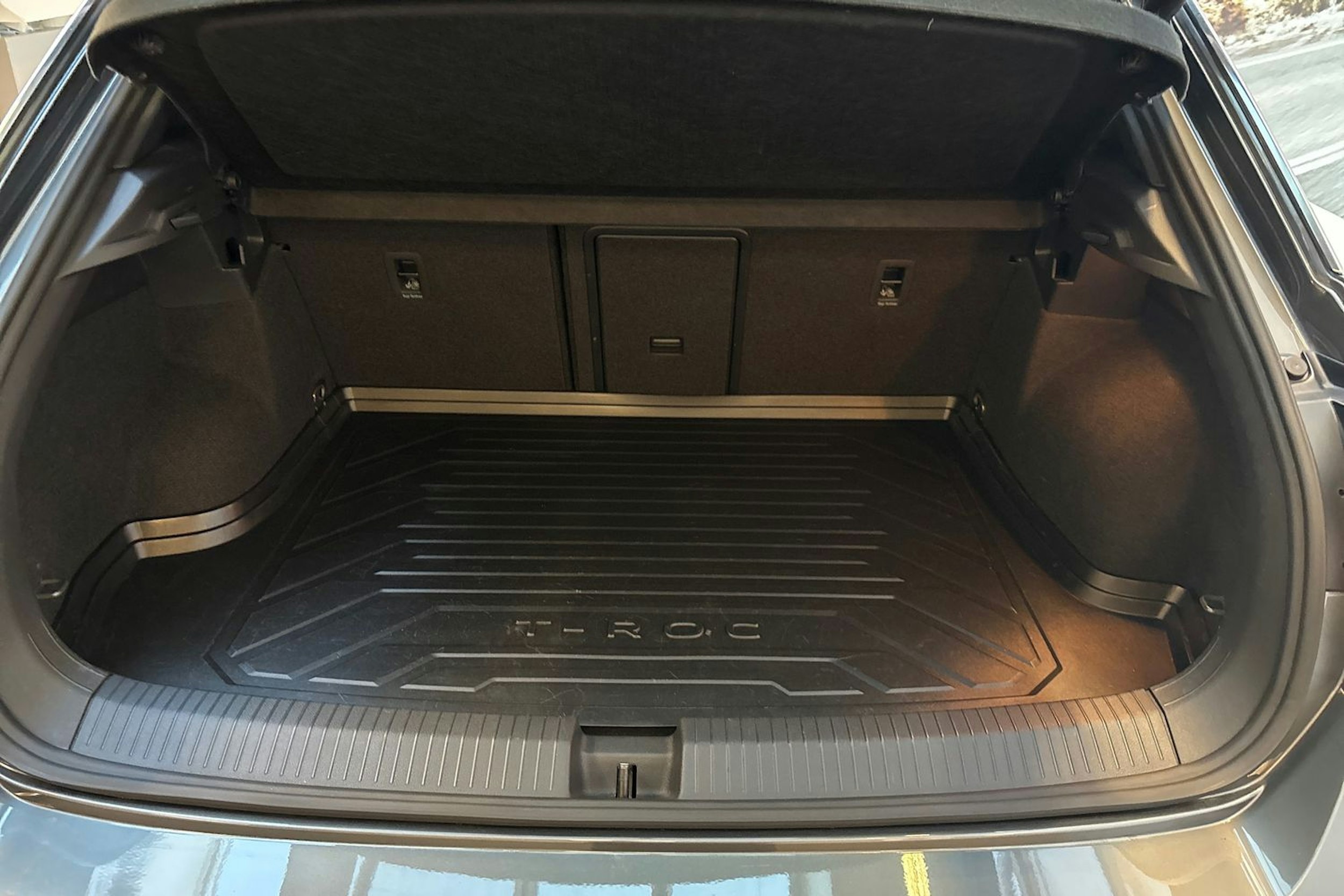 harmaa Volkswagen T-Roc 2020 kuva 14.