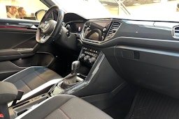 harmaa Volkswagen T-Roc 2020 kuva 16.