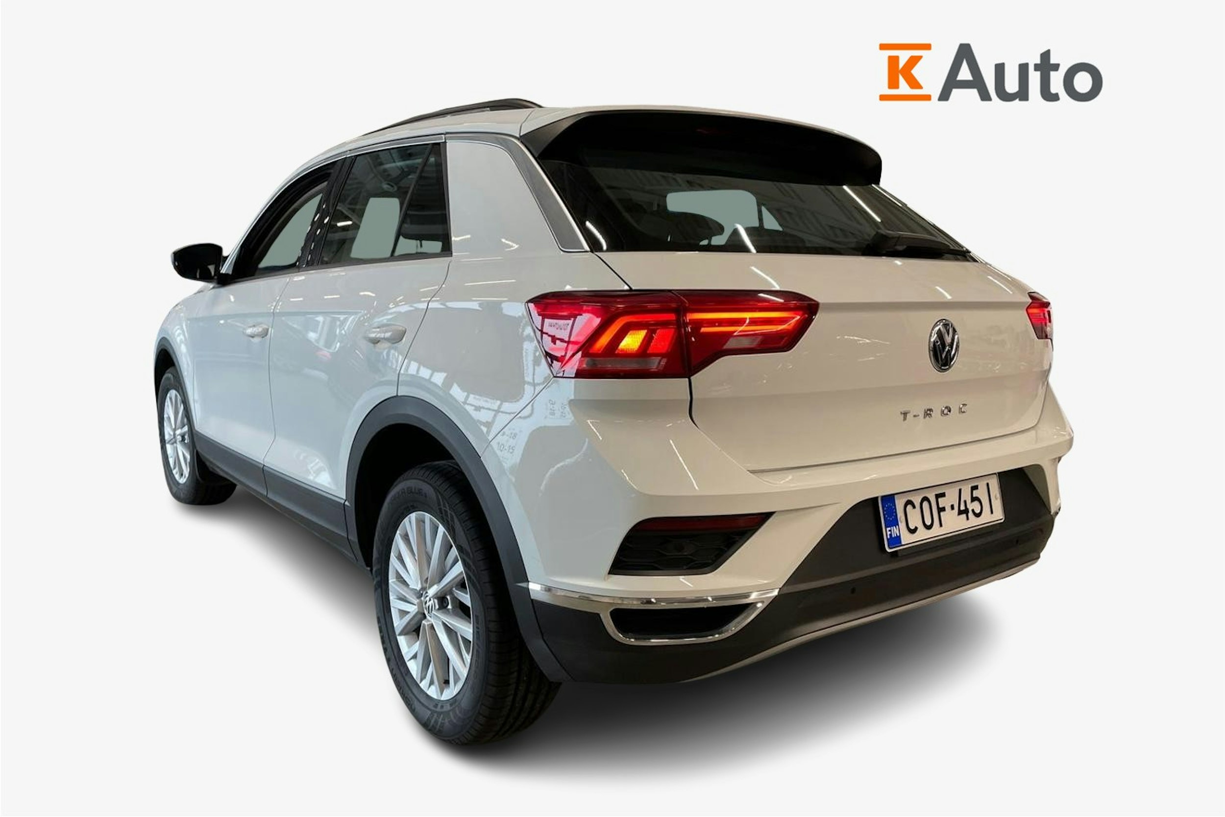valkoinen Volkswagen T-Roc 2020 kuva 2.