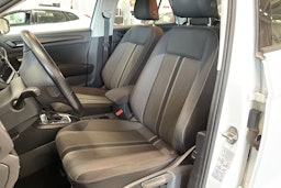 valkoinen Volkswagen T-Roc 2020 kuva 14.