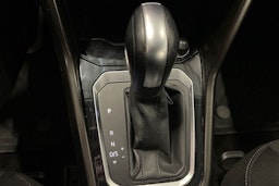 valkoinen Volkswagen T-Roc 2020 kuva 28.
