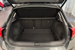 Harmaa Volkswagen T-Roc 2020 kuva 15.