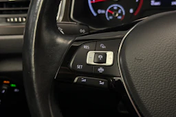 Harmaa Volkswagen T-Roc 2020 kuva 20.