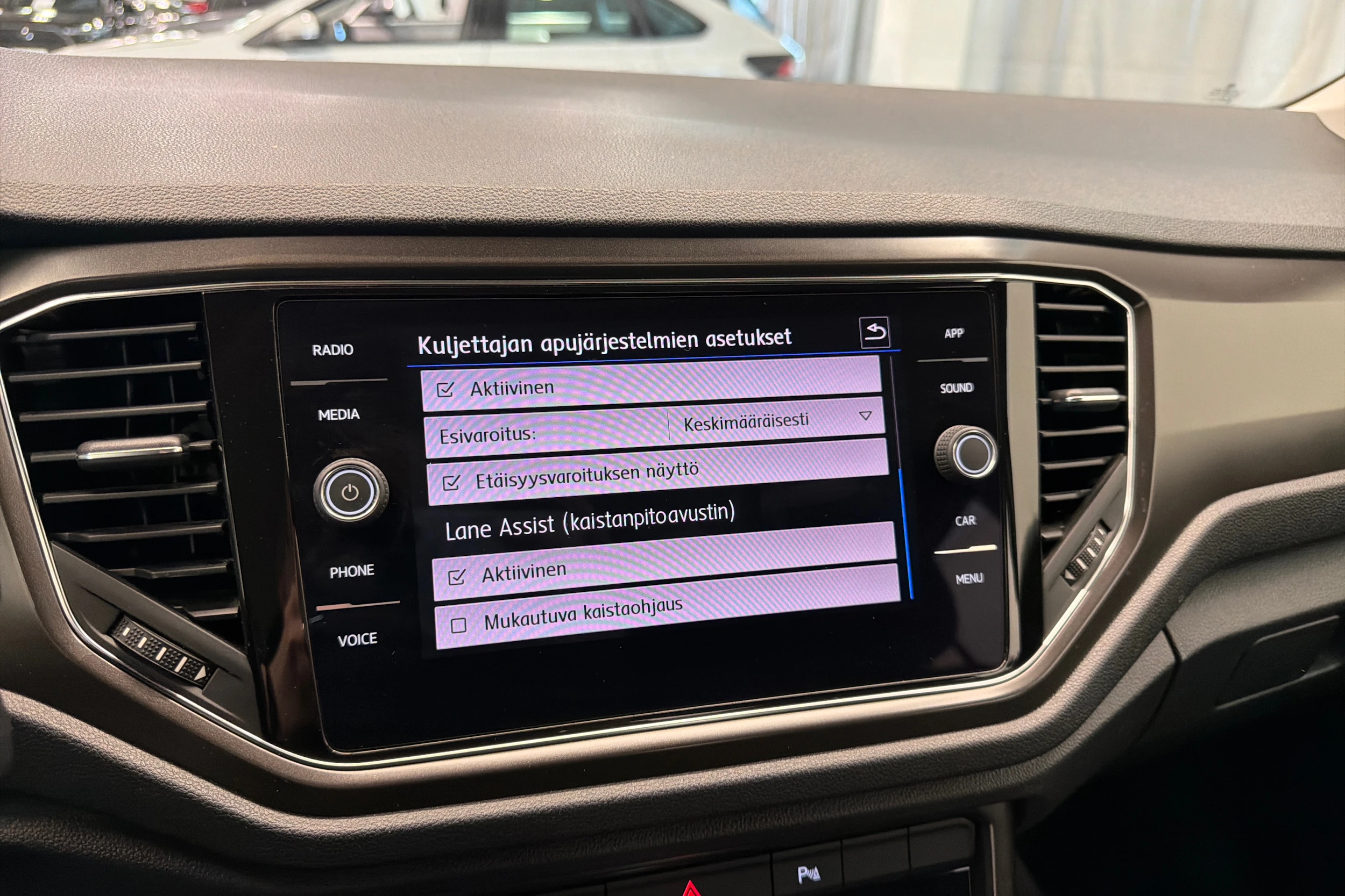 Harmaa Volkswagen T-Roc 2020 kuva 29.