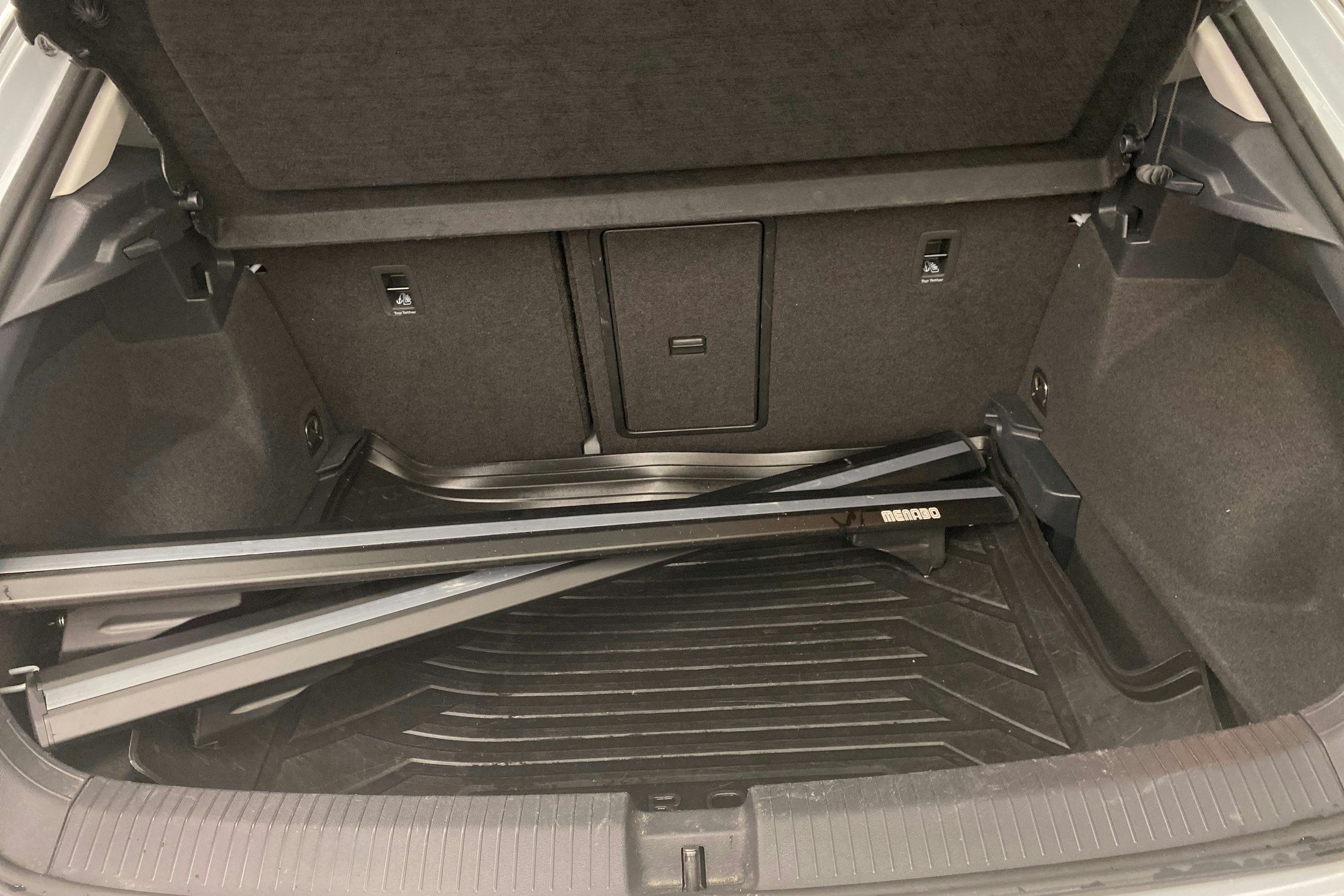 valkoinen Volkswagen T-Roc 2020 kuva 15.