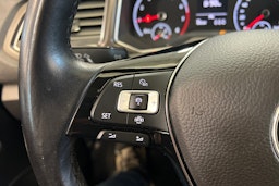 valkoinen Volkswagen T-Roc 2020 kuva 15.