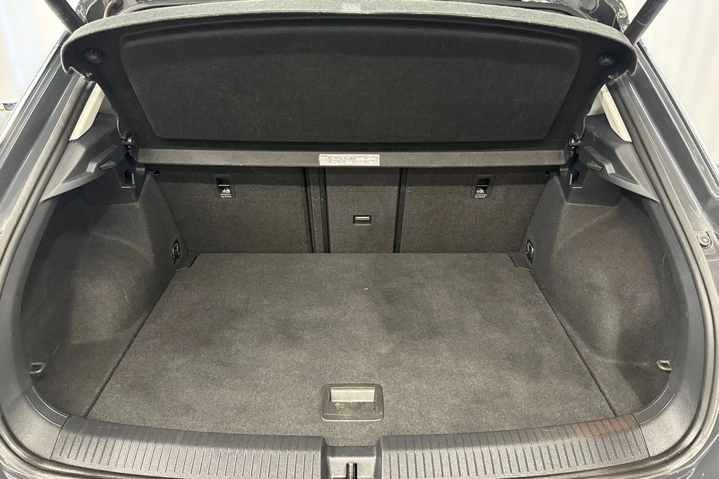 harmaa Volkswagen T-Roc 2020 kuva 20.