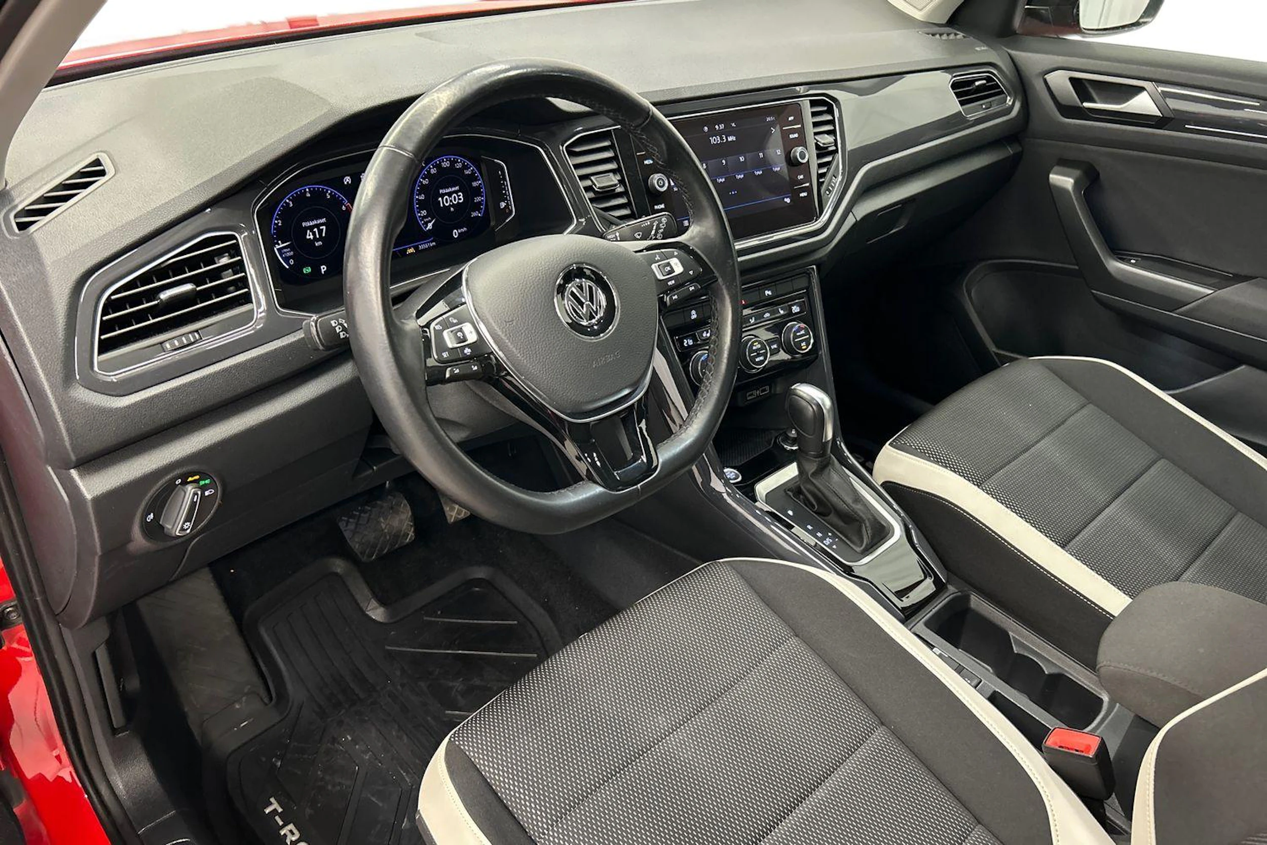 punainen Volkswagen T-Roc 2020 kuva 8.