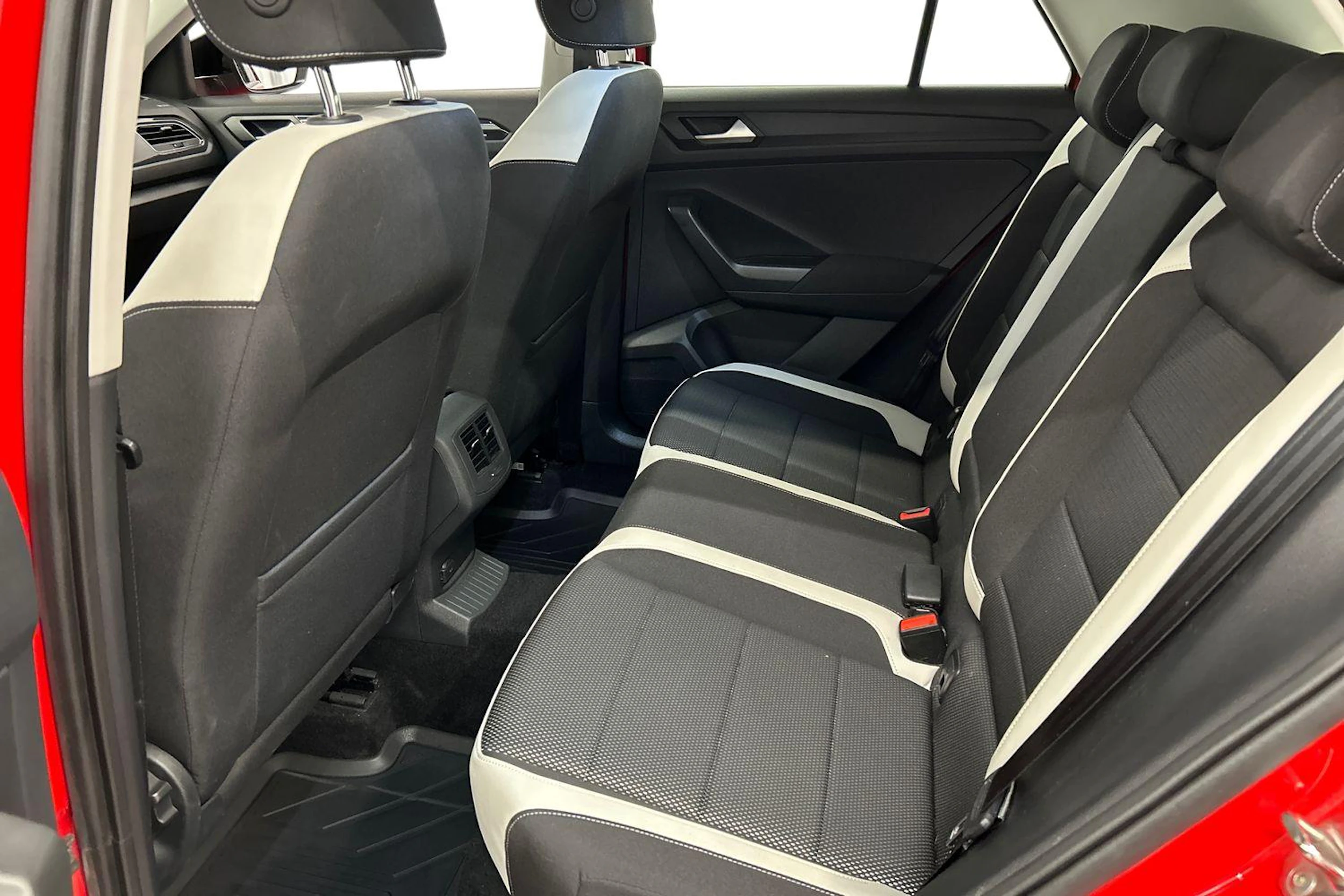 punainen Volkswagen T-Roc 2020 kuva 11.