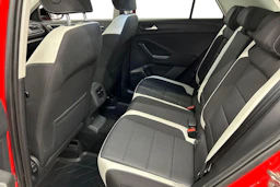 punainen Volkswagen T-Roc 2020 kuva 11.