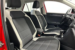punainen Volkswagen T-Roc 2020 kuva 16.