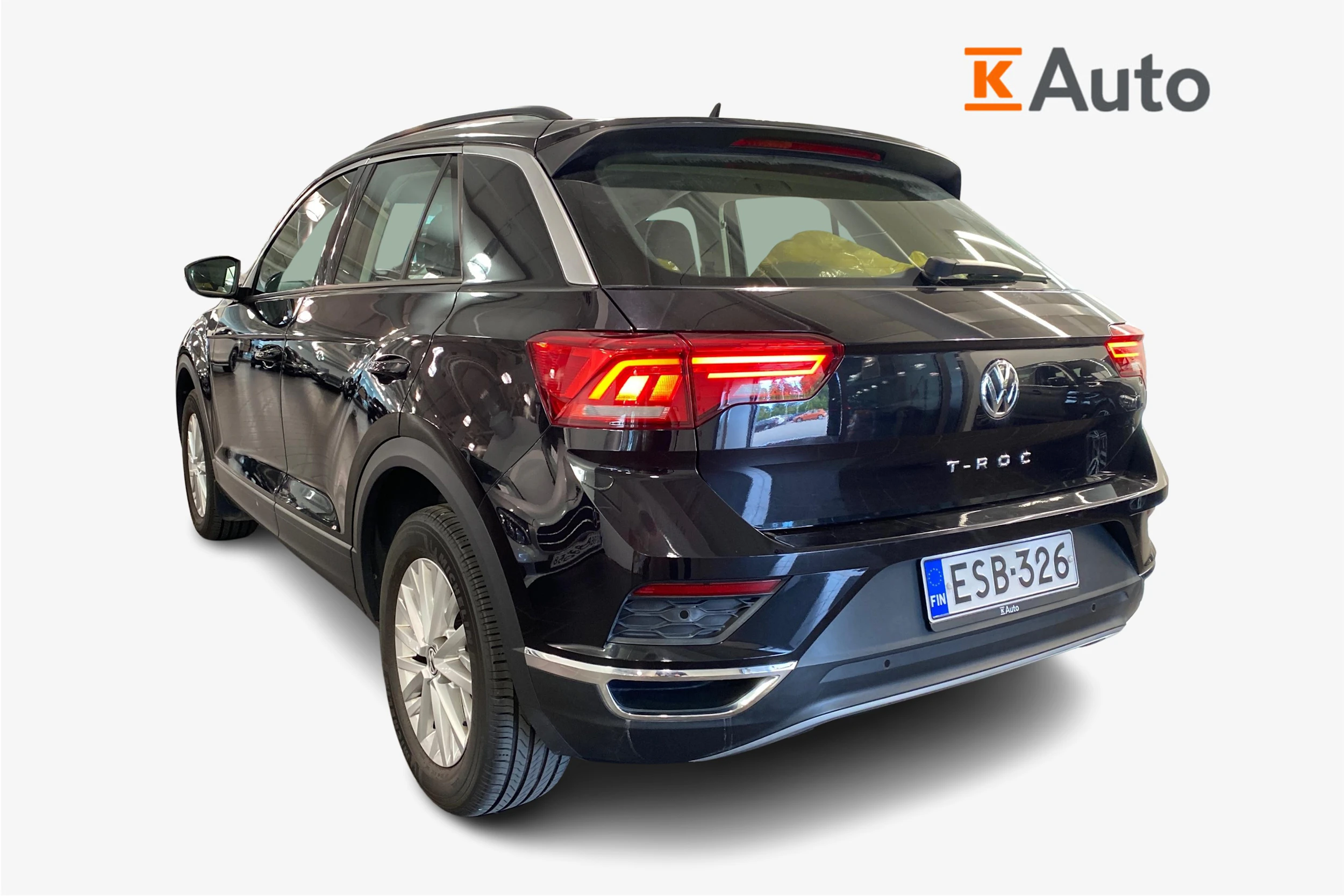musta Volkswagen T-Roc 2020 kuva 2.