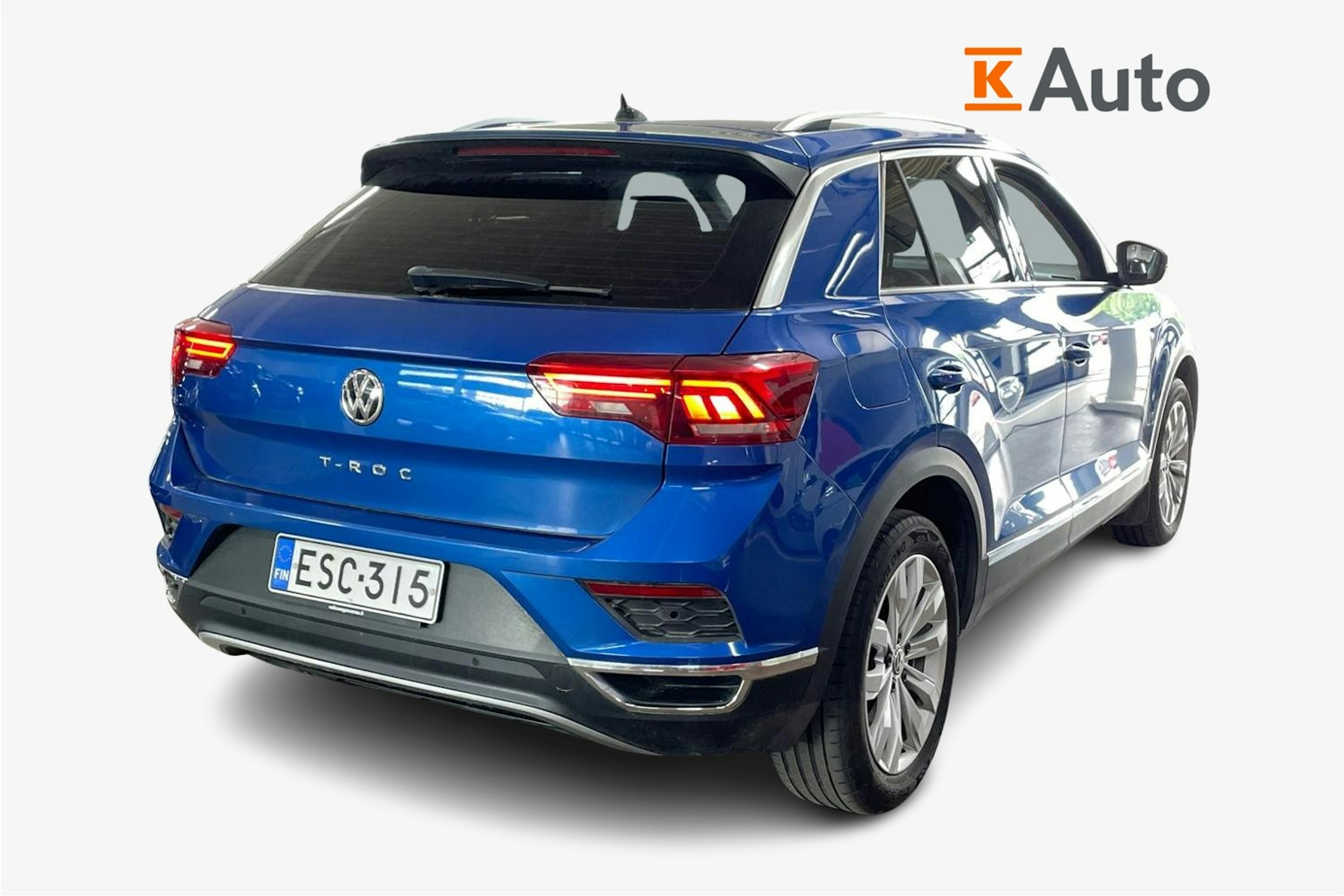sininen Volkswagen T-Roc 2020 kuva 2.