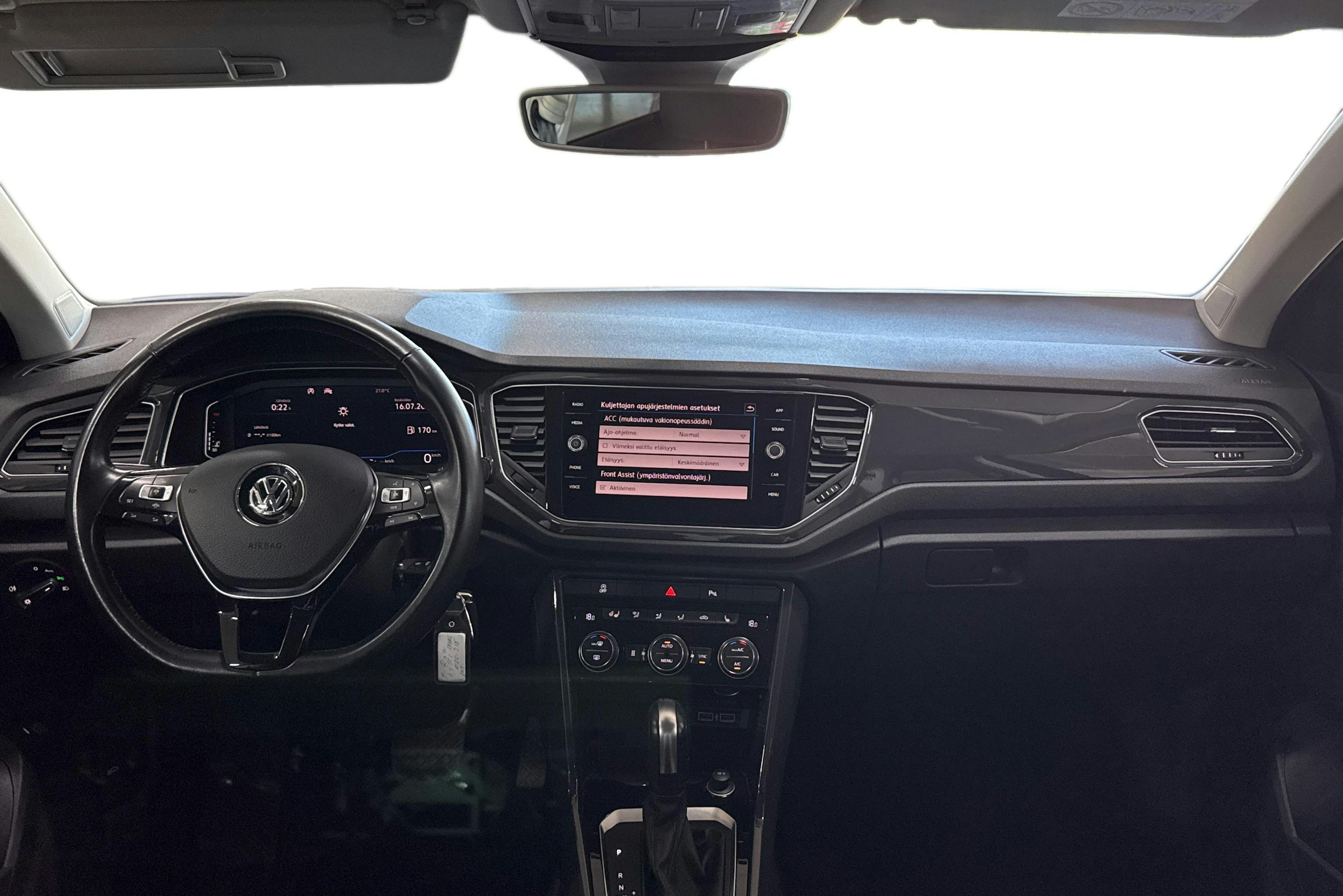 sininen Volkswagen T-Roc 2020 kuva 8.