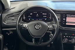 sininen Volkswagen T-Roc 2020 kuva 9.