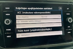 Valkoinen Volkswagen T-Roc 2020 kuva 18.
