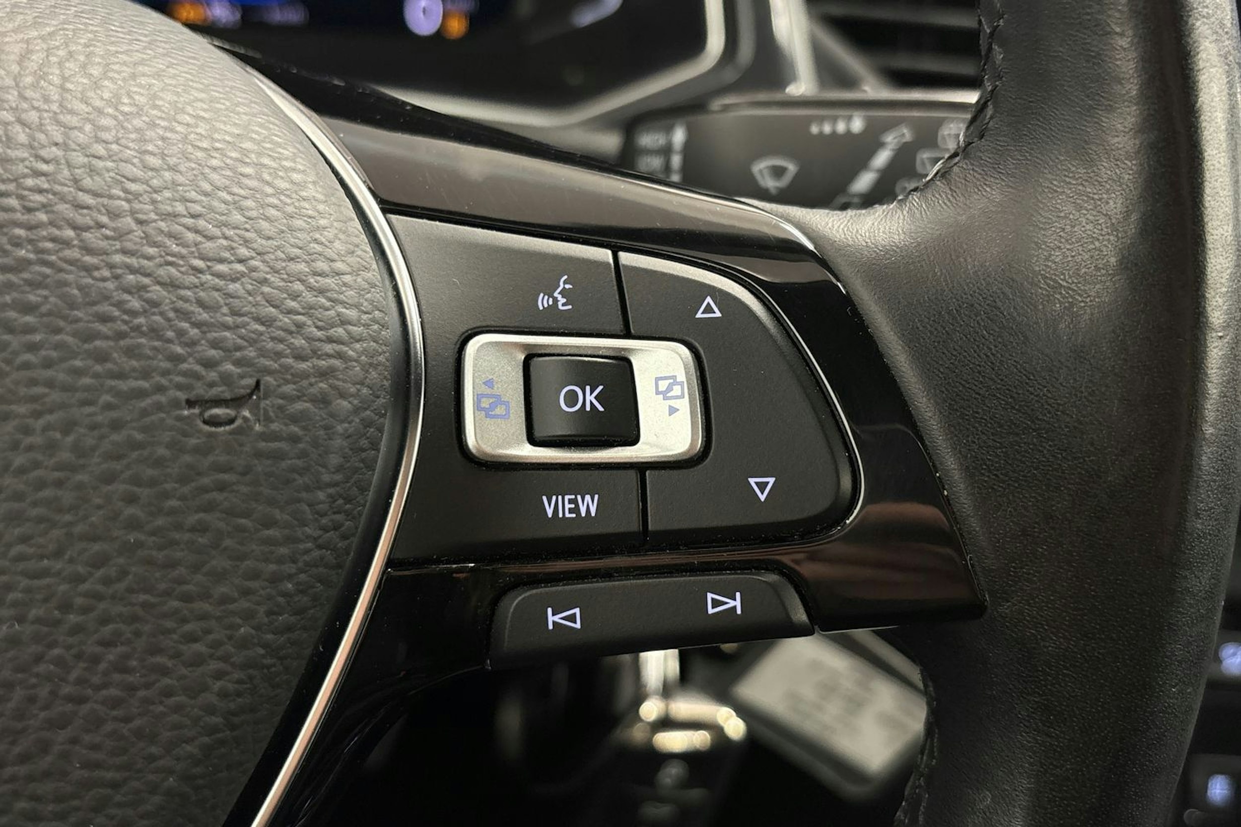 punainen Volkswagen T-Roc 2020 kuva 17.