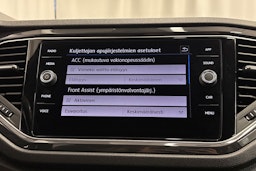 punainen Volkswagen T-Roc 2020 kuva 21.